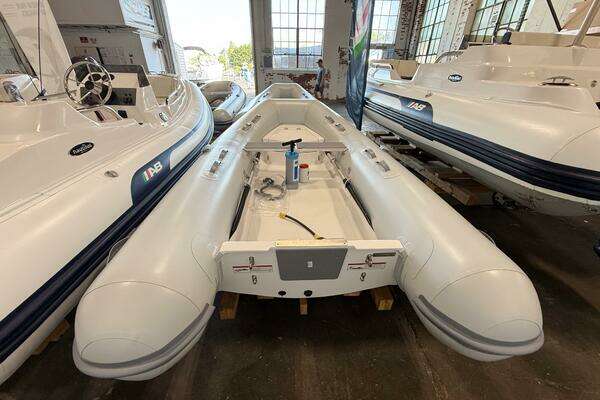 Photo of the 2024 AB Inflatables Navigo 10 VS