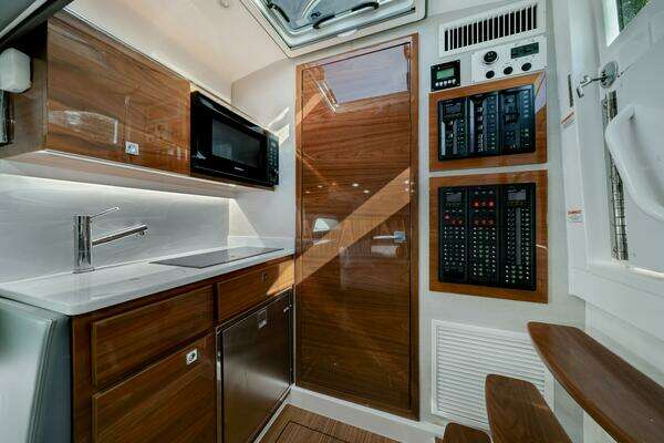 Valhalla Boatworks V-46 Yacht For Sale