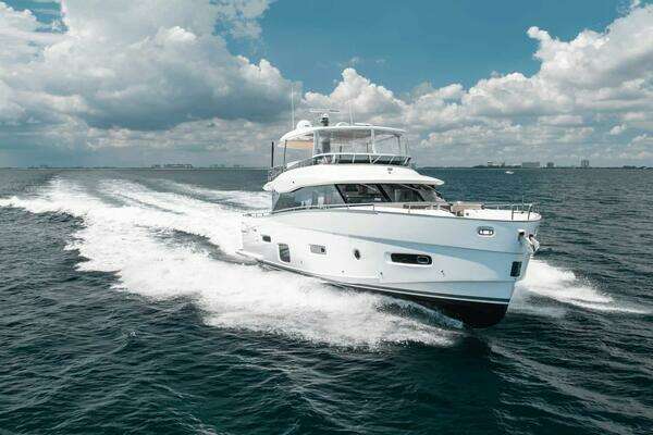 Azimut Magellano 66 Yacht For Sale