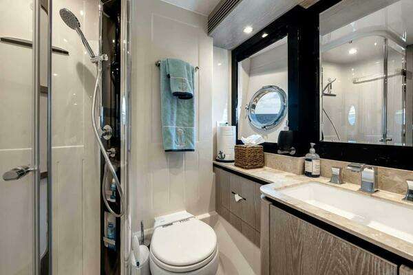 Azimut Magellano 66 Yacht For Sale