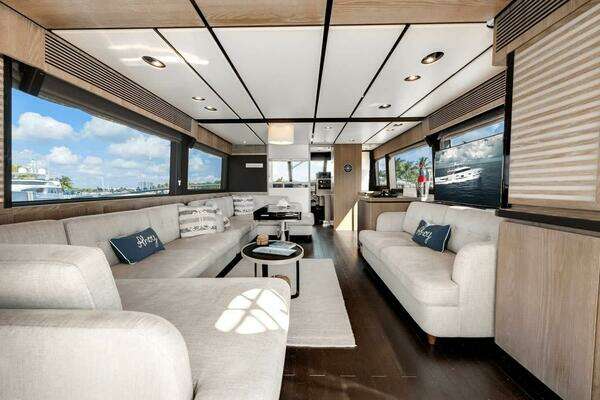 Azimut Magellano 66 Yacht For Sale