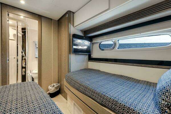 Azimut Magellano 66 Yacht For Sale