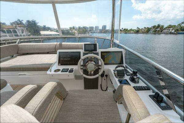 Azimut Magellano 66 Yacht For Sale