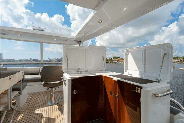 Azimut Magellano 66 Yacht For Sale