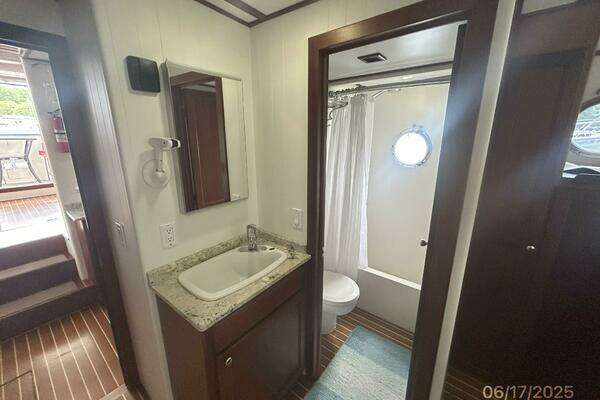 Great Harbour GH37 Yacht For Sale