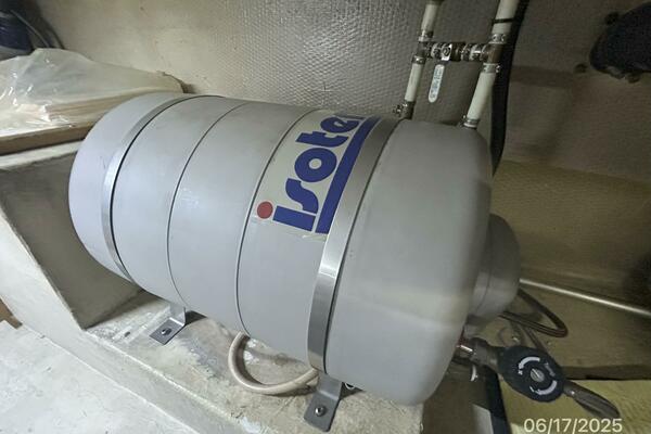 37' Great Harbour water heater