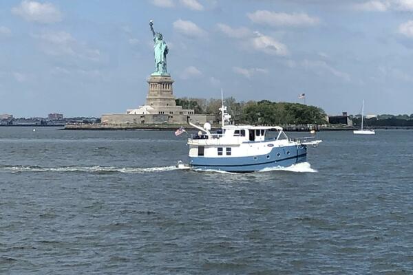 37' Great Harbour underway1