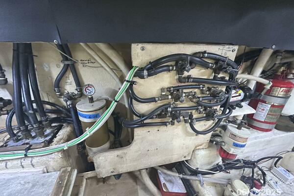 37' Great Harbour fuel manifold