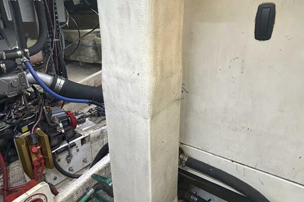 37' Great Harbour sea chest