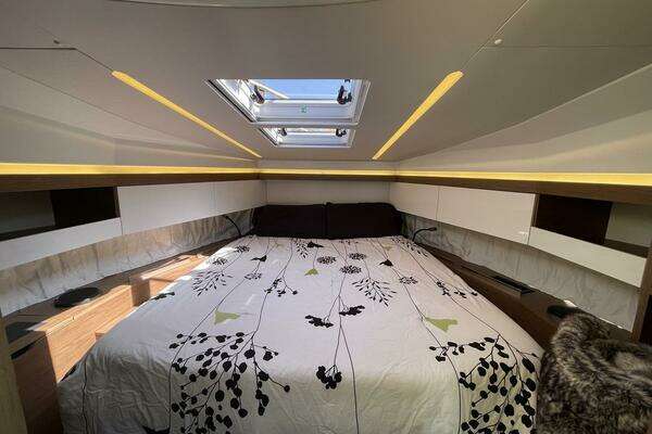 Jeanneau NC 37 Yacht For Sale