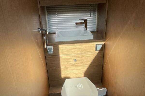 Jeanneau NC 37 Yacht For Sale