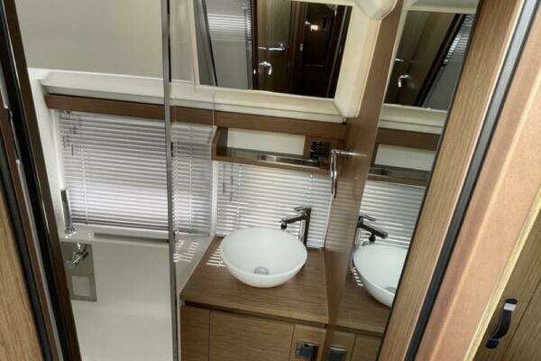 Jeanneau NC 37 Yacht For Sale