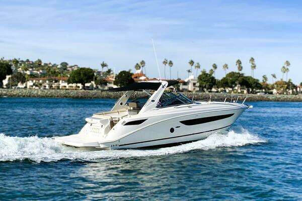 Photo of the 2014 Sea Ray 350 Sundancer "Just Plane Fun"