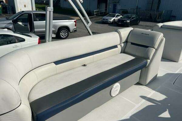 Photo of the 2021 Hurricane Fundeck "Seananigans "