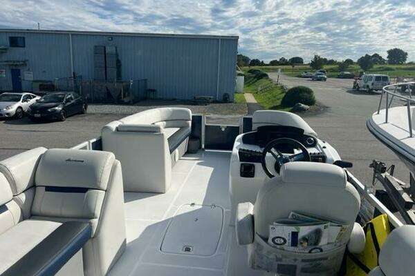 Photo of the 2021 Hurricane Fundeck "Seananigans "