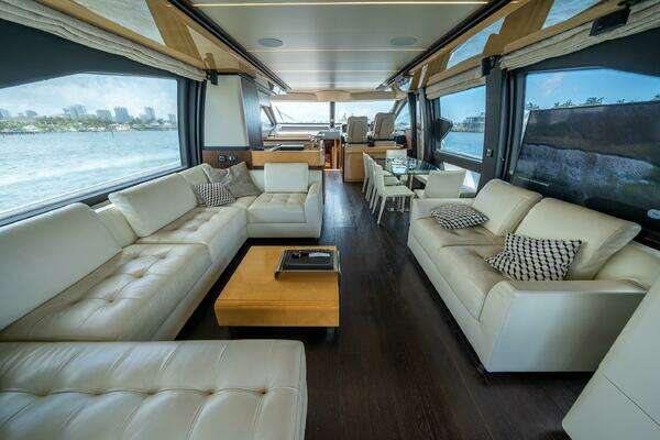 Azimut 72 Fly Yacht For Sale