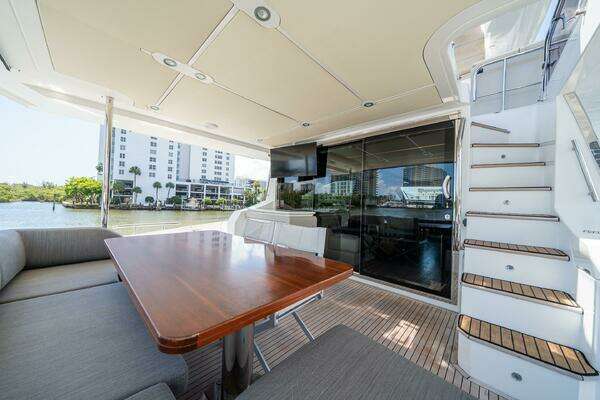 Azimut 72 Fly Yacht For Sale