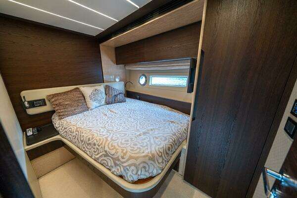 Azimut 72 Fly Yacht For Sale