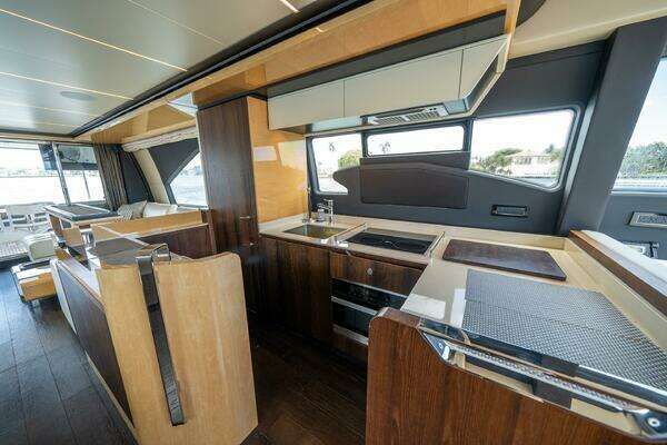 Azimut 72 Fly Yacht For Sale