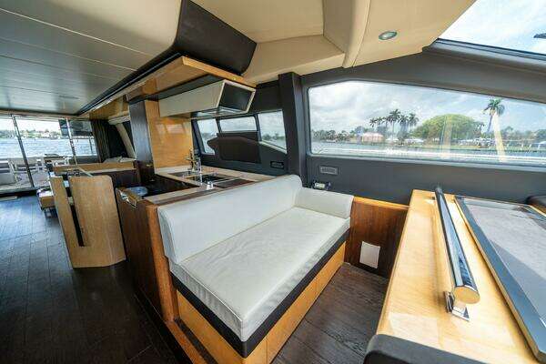 Azimut 72 Fly Yacht For Sale