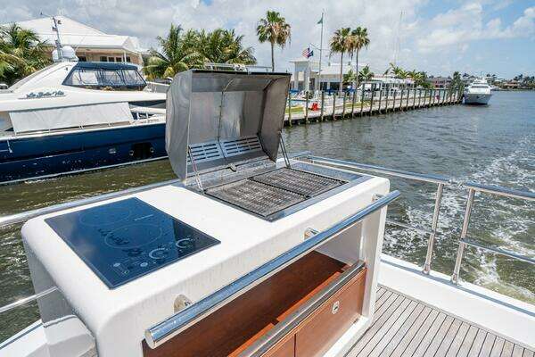 Azimut 72 Fly Yacht For Sale