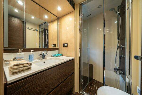 Azimut 72 Fly Yacht For Sale