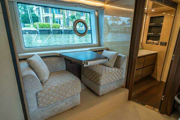 Azimut 72 Fly Yacht For Sale