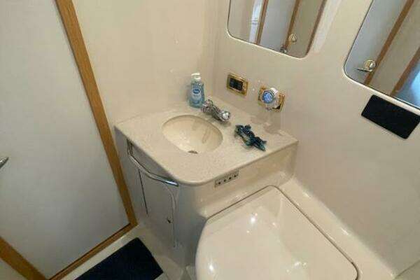 Sea Ray 480 Sedan Bridge Yacht For Sale