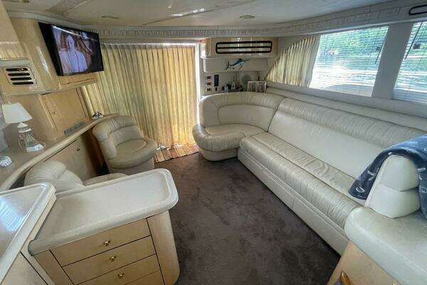 Sea Ray 480 Sedan Bridge Yacht For Sale