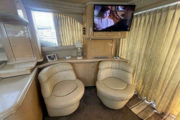 Sea Ray 480 Sedan Bridge Yacht For Sale