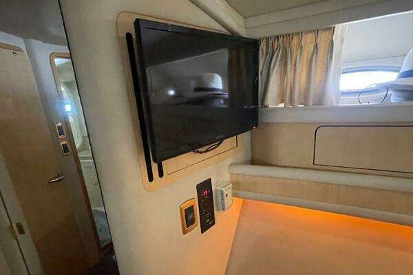 Sea Ray 480 Sedan Bridge Yacht For Sale