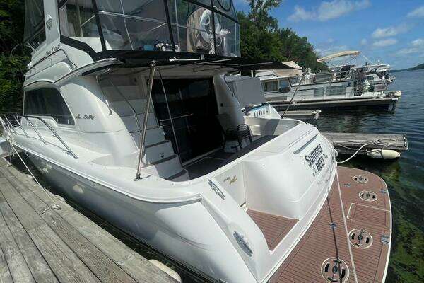 Sea Ray 480 Sedan Bridge Yacht For Sale