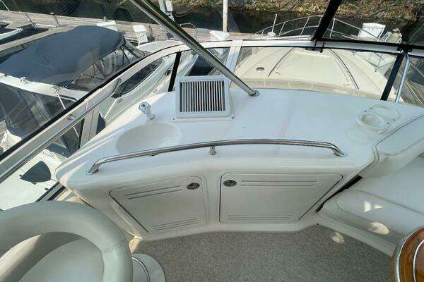 Sea Ray 480 Sedan Bridge Yacht For Sale