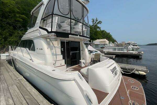 Sea Ray 480 Sedan Bridge Yacht For Sale