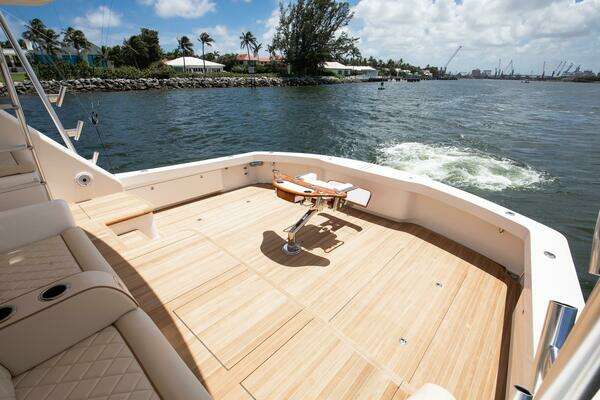 Viking 82 Convertible Yacht For Sale