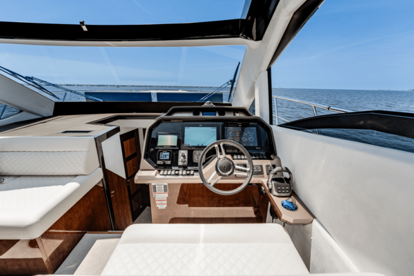 Galeon 510 SKY Yacht For Sale