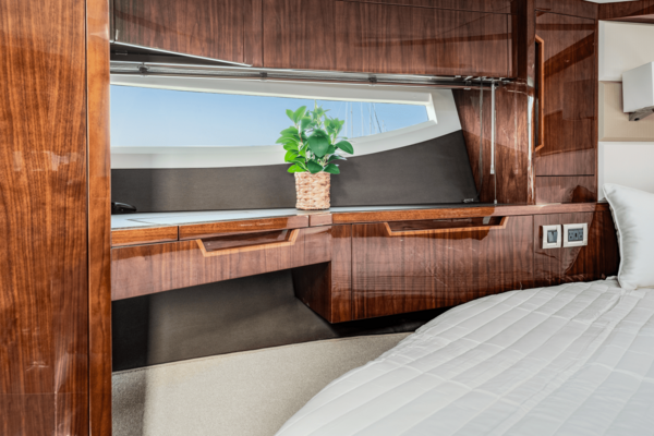 Galeon 510 SKY Yacht For Sale