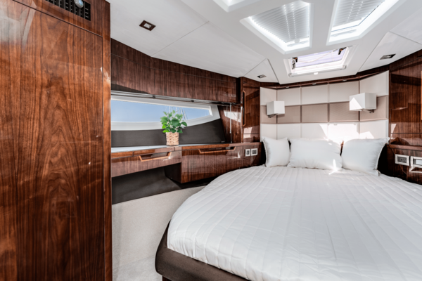 Galeon 510 SKY Yacht For Sale