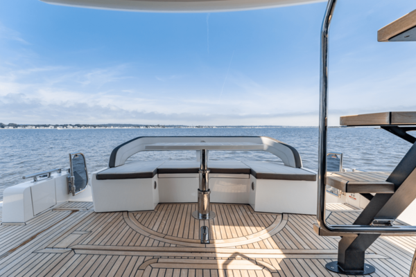 Galeon 510 SKY Yacht For Sale