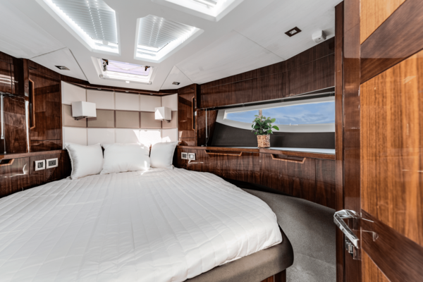 Galeon 510 SKY Yacht For Sale