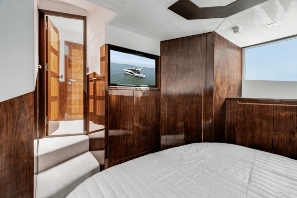 Galeon 510 SKY Yacht For Sale