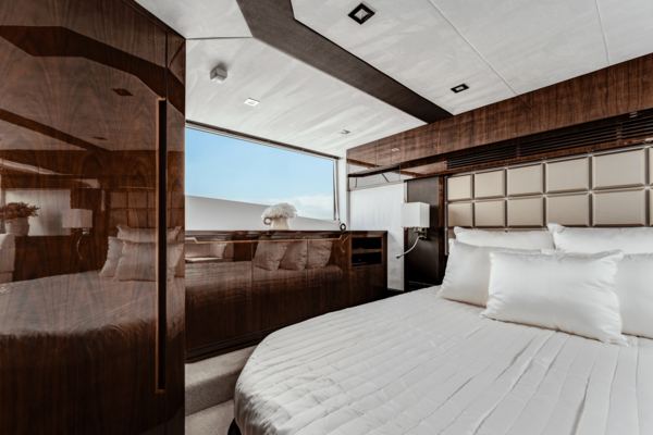 Galeon 510 SKY Yacht For Sale