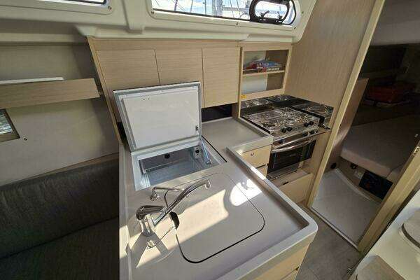 Photo of the 2023 Beneteau Oceanis 34.1 "Livsstilar Reserved"