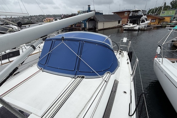Beneteau Oceanis 34.1 Yacht For Sale
