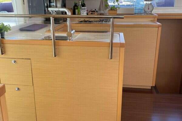 Lagoon  Yacht For Sale