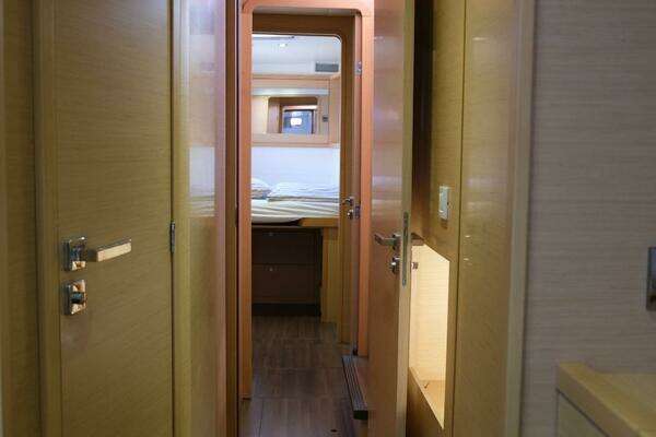 Lagoon  Yacht For Sale