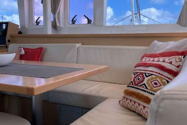 Lagoon  Yacht For Sale