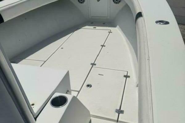 26ft SeaVee Yacht For Sale