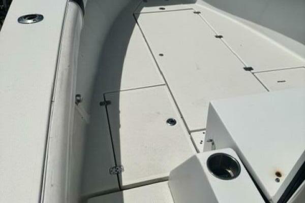 26ft SeaVee Yacht For Sale