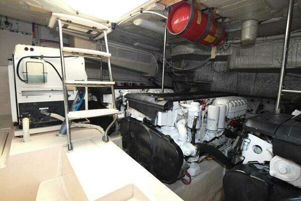 Tiara Yachts 5800 Sovran Yacht For Sale